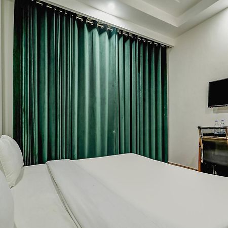 Hotel Townhouse Skylight Near Medanta Hospital Gurgaon Zewnętrze zdjęcie