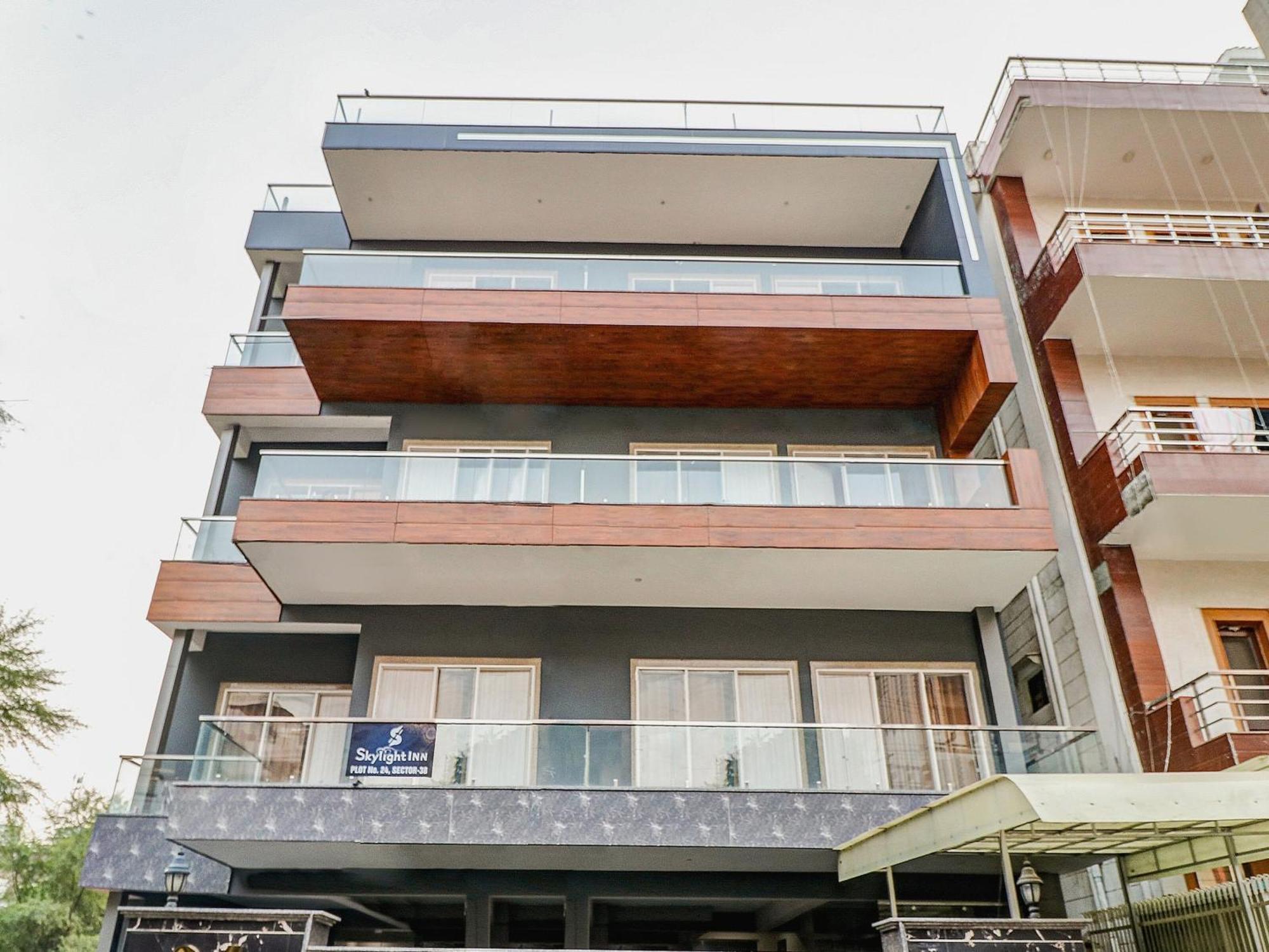 Hotel Townhouse Skylight Near Medanta Hospital Gurgaon Zewnętrze zdjęcie