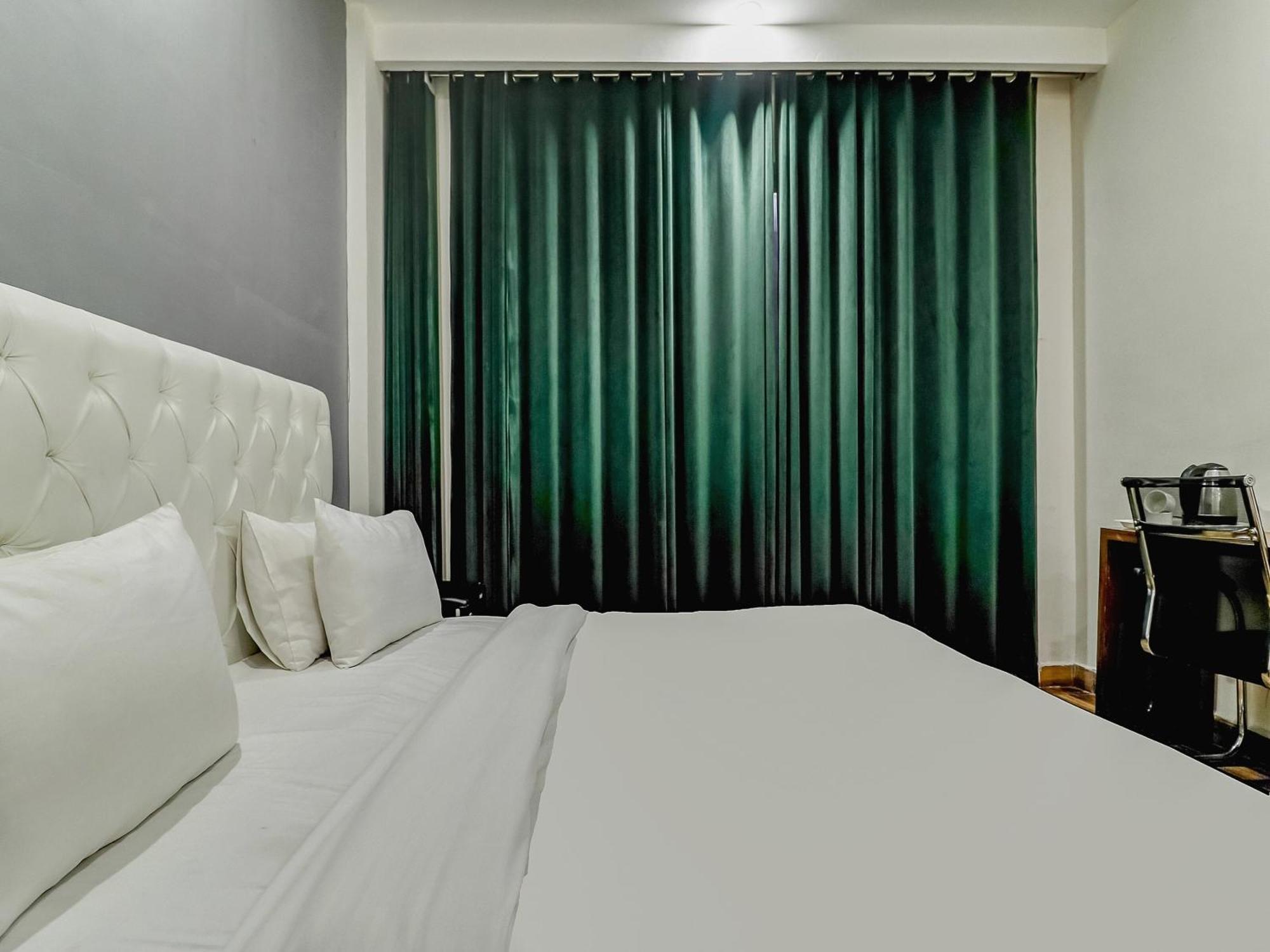 Hotel Townhouse Skylight Near Medanta Hospital Gurgaon Zewnętrze zdjęcie