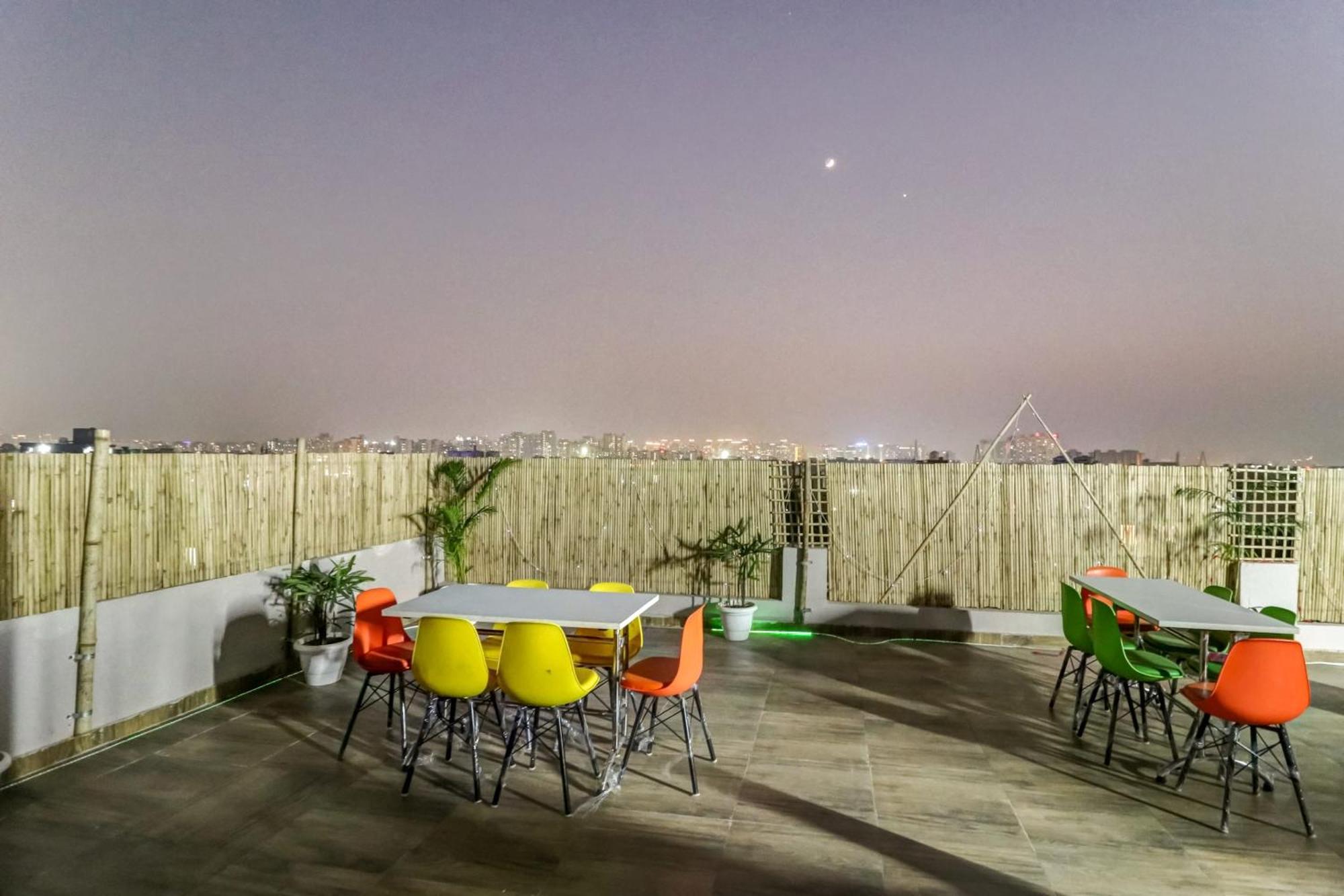 Hotel Townhouse Skylight Near Medanta Hospital Gurgaon Zewnętrze zdjęcie